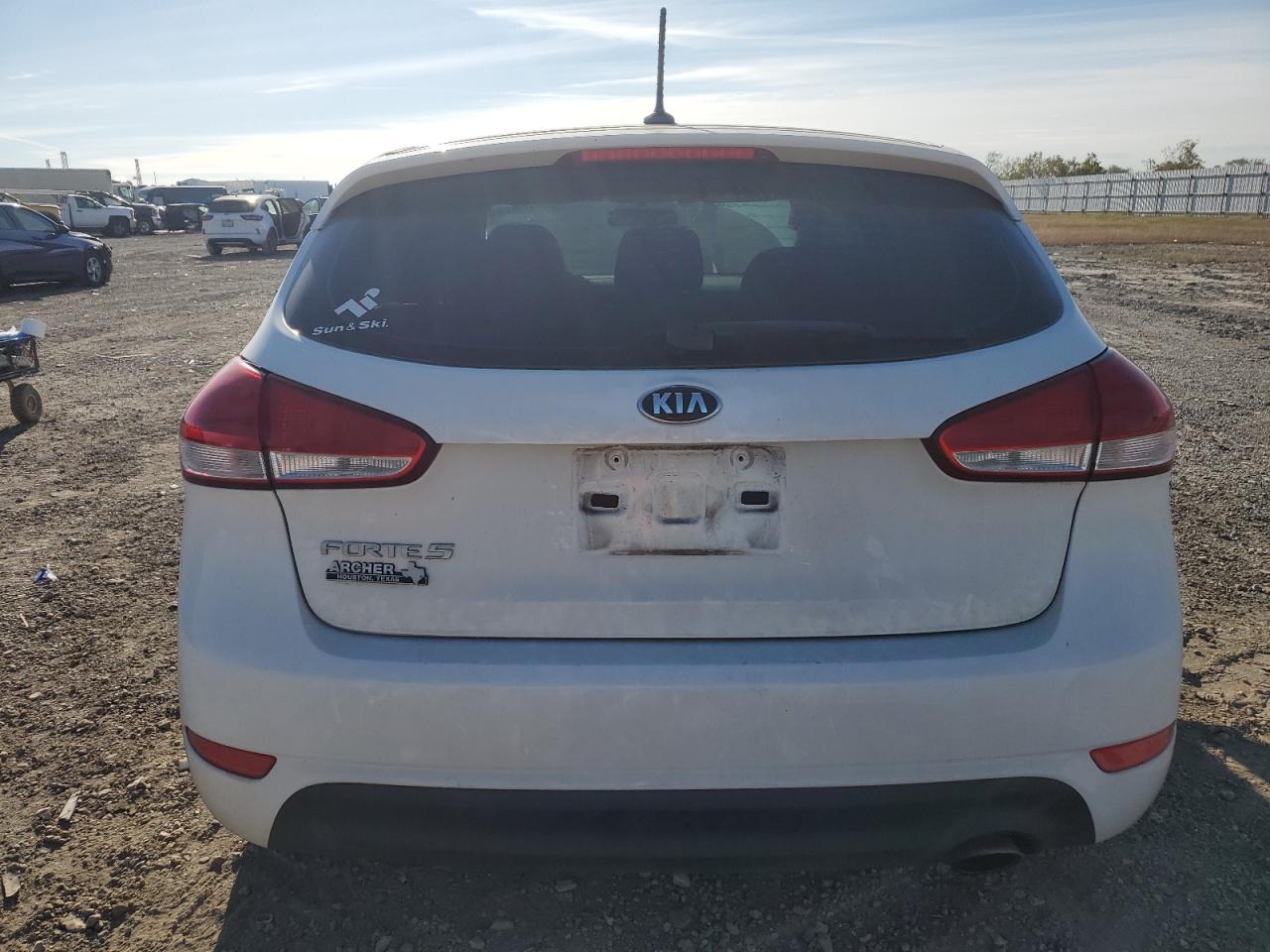 2017 Kia Forte Lx VIN: KNAFK5A86H5721702 Lot: 83249814