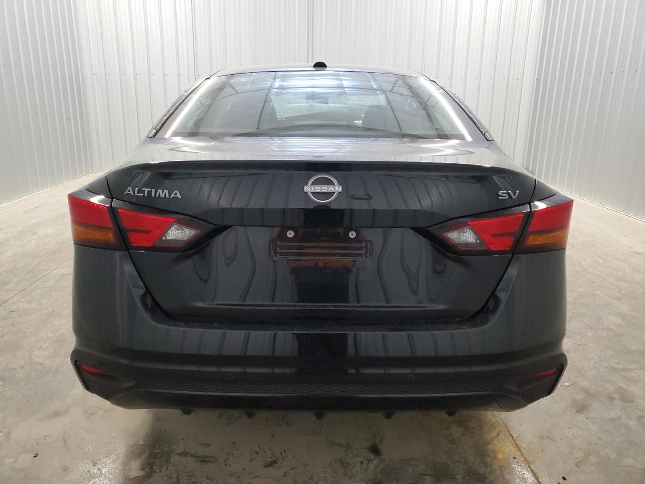 2024 Nissan Altima - Image 6