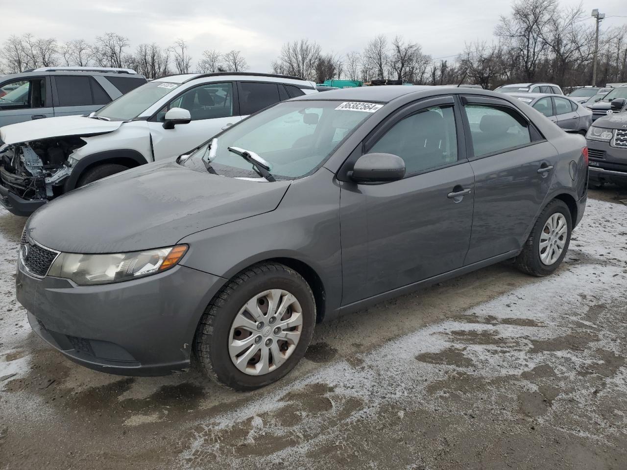 VIN KNAFU4A22D5727409 2013 KIA FORTE no.1