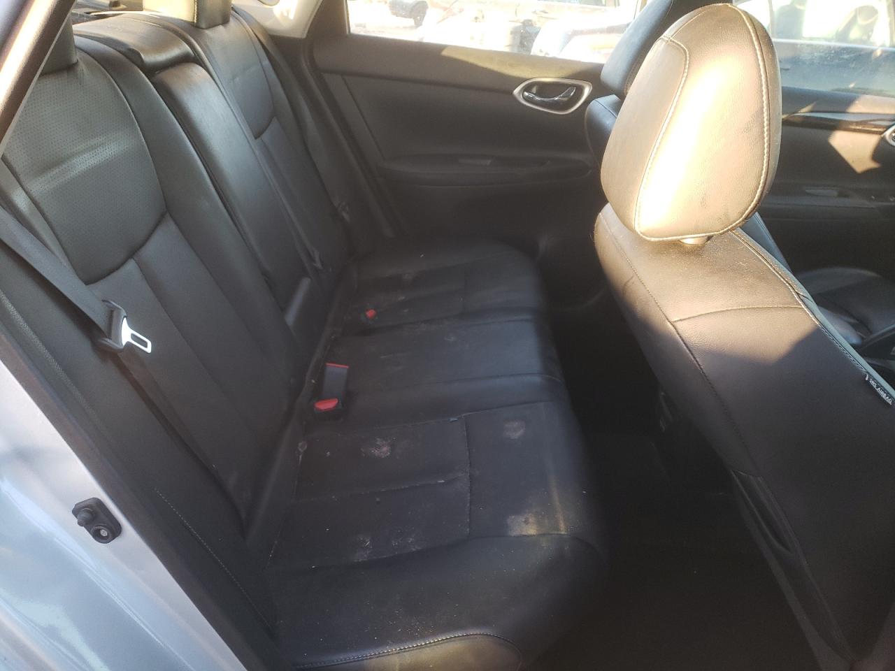 2018 Nissan Sentra - Image 10