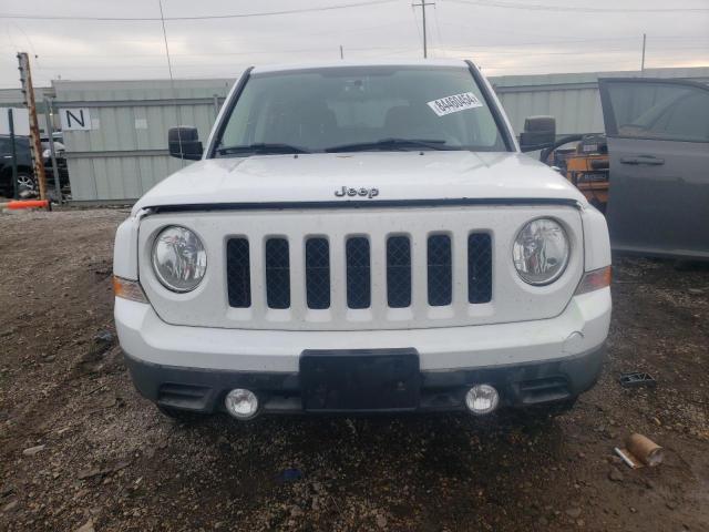  JEEP PATRIOT 2015 Белы