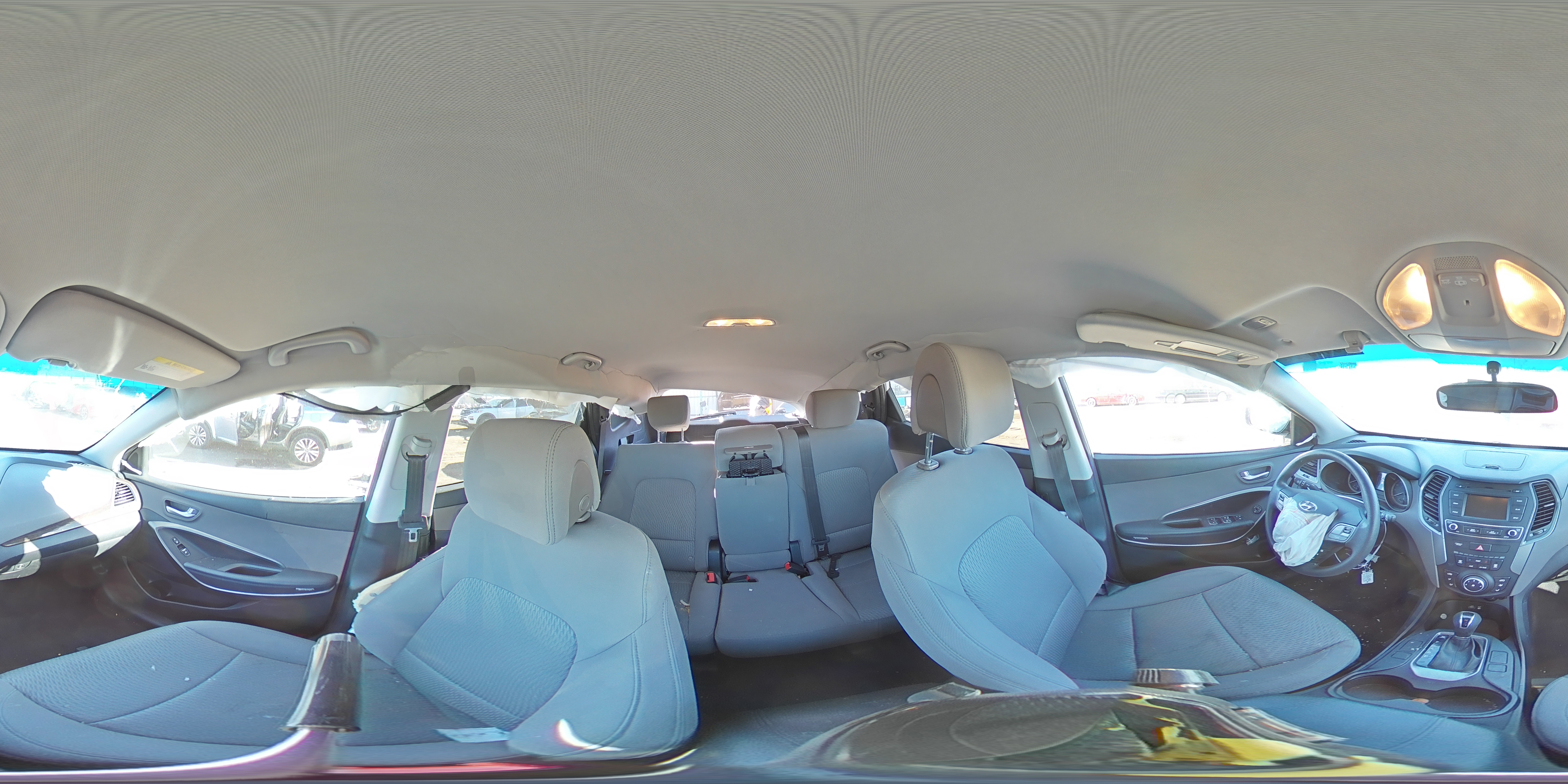 2017 Hyundai Santa Fe - Image 14