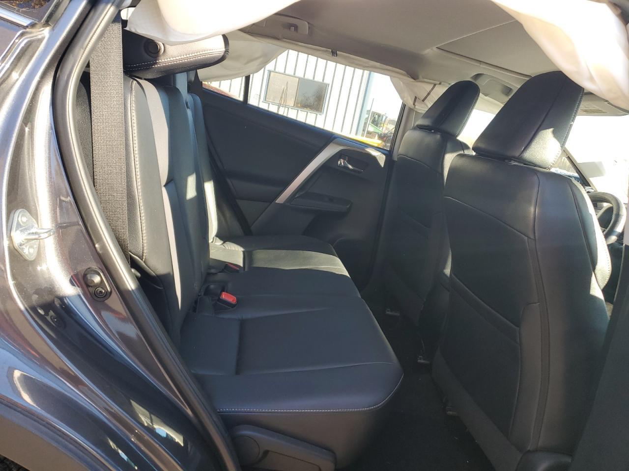2014 Toyota RAV 4 - Image 11