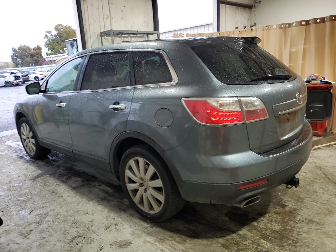 2010 Mazda CX-9 - Image 2