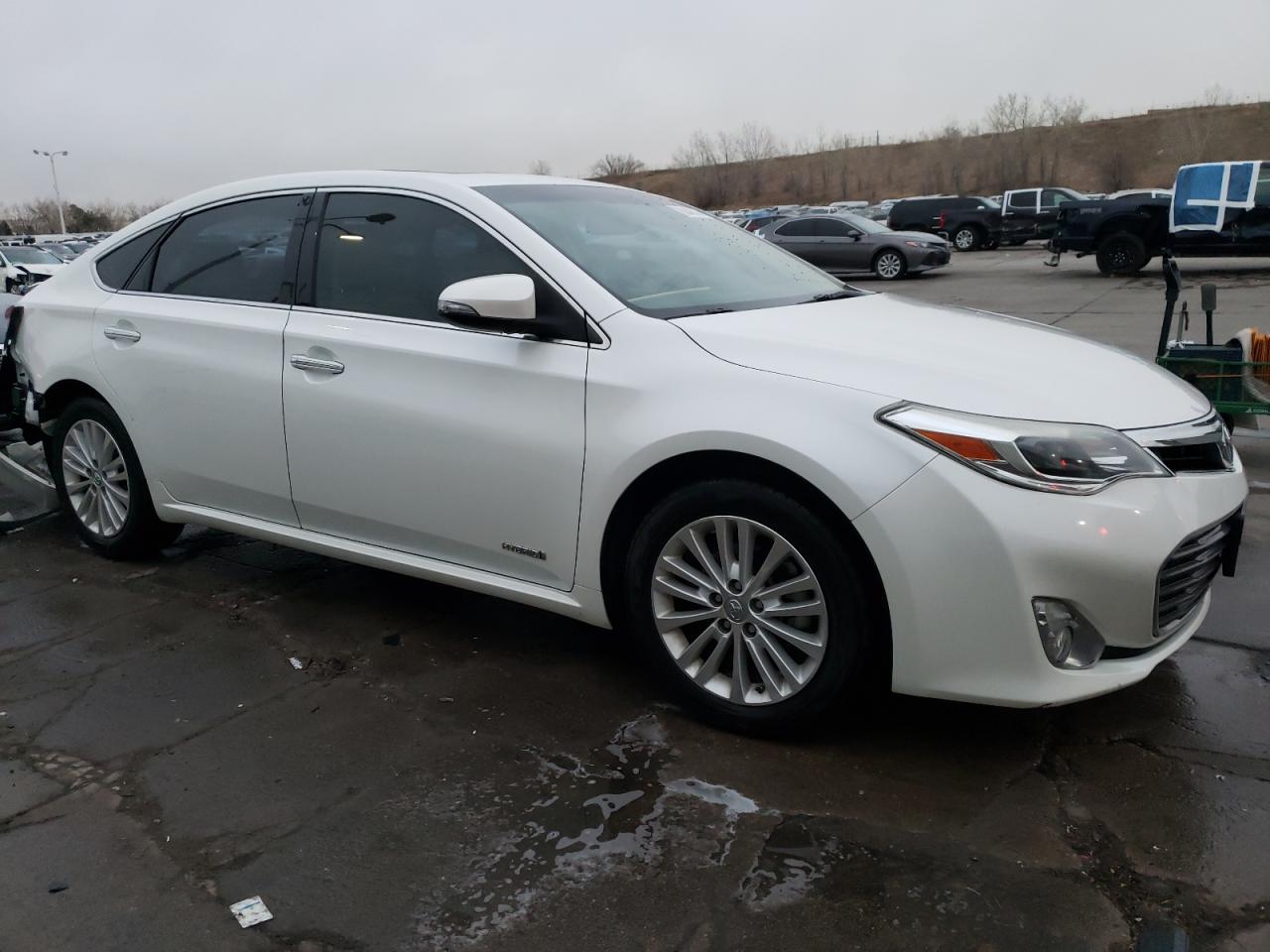 2015 Toyota Avalon - Image 4