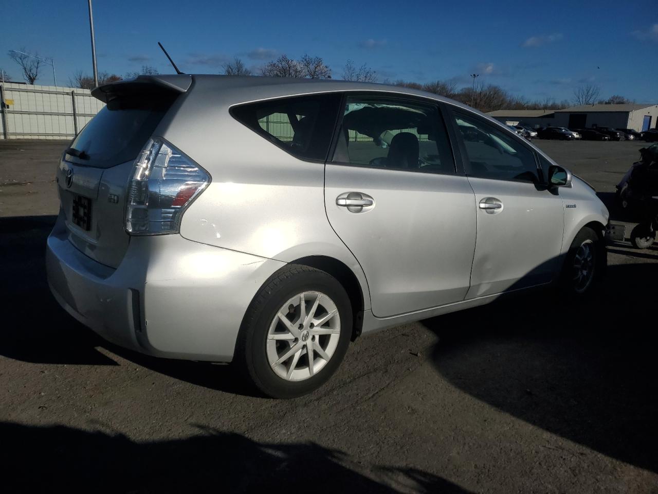 VIN JTDZN3EU1D3265634 2013 TOYOTA PRIUS no.3