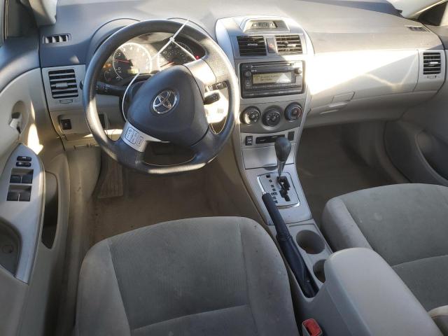 Седаны TOYOTA COROLLA 2012 Белы