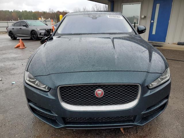  JAGUAR XE 2017 Зелений