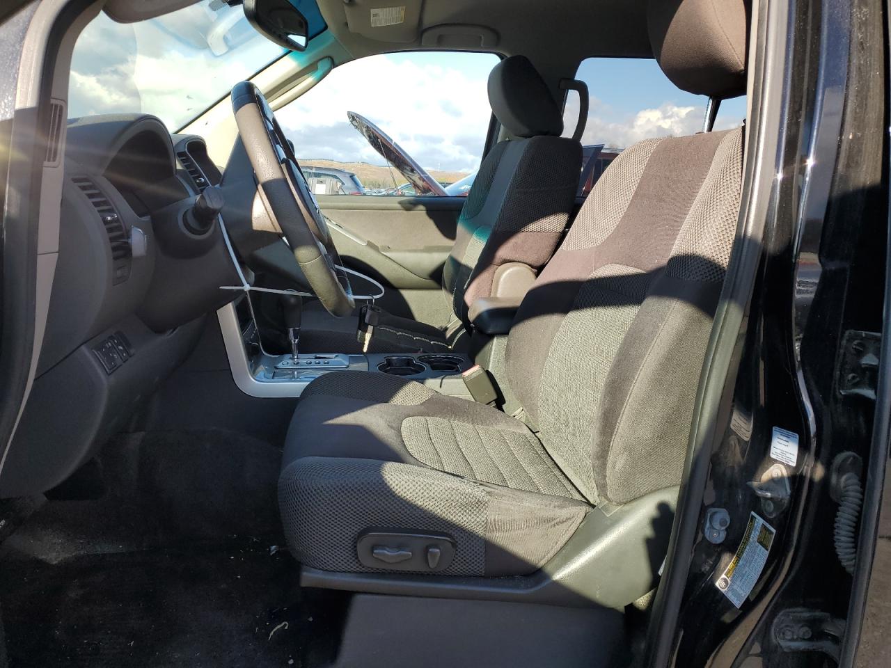 2011 Nissan Pathfinder - Image 7