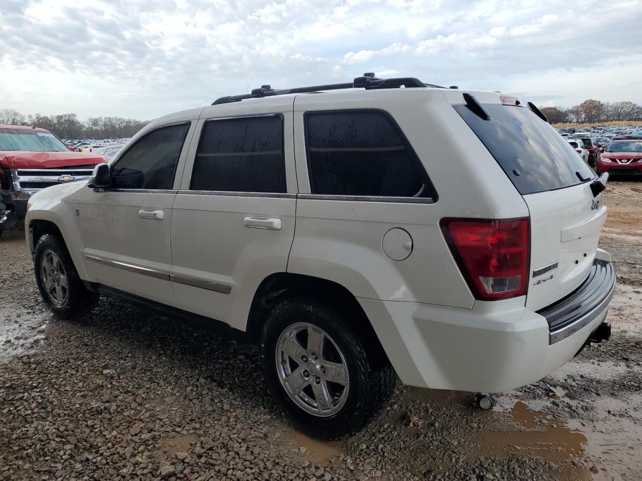 2005 Jeep Grand Cherokee - Image 2