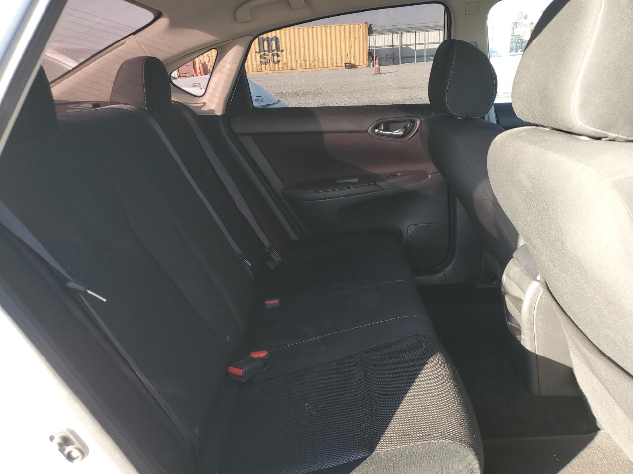 2019 Nissan Sentra - Image 10
