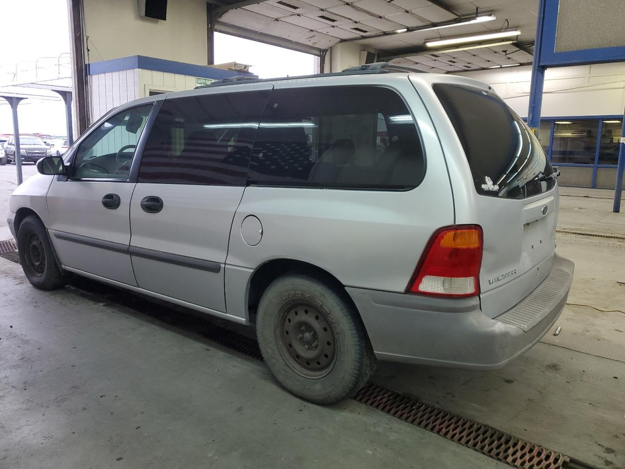 2000 Ford Windstar Lx VIN: 2FMZA5149YBA21339 Lot: 83040384