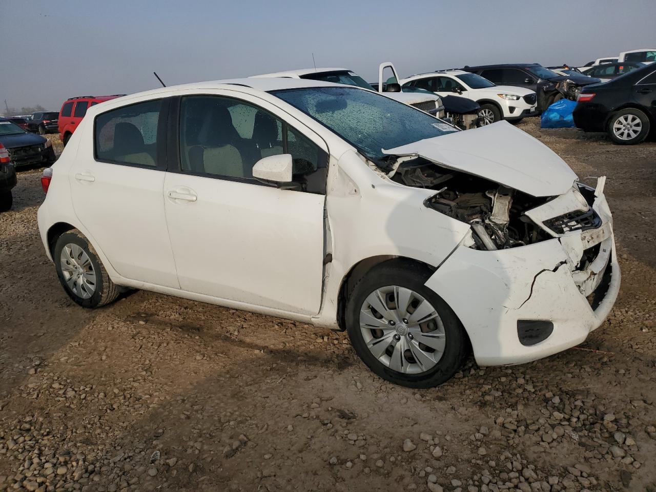 VIN JTDKTUD35DD557285 2013 TOYOTA YARIS no.4