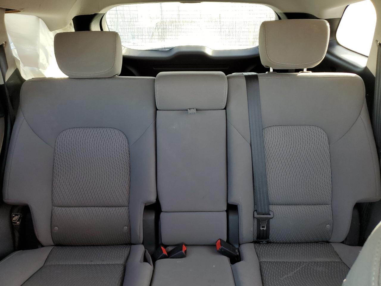2018 Hyundai Santa Fe - Image 10