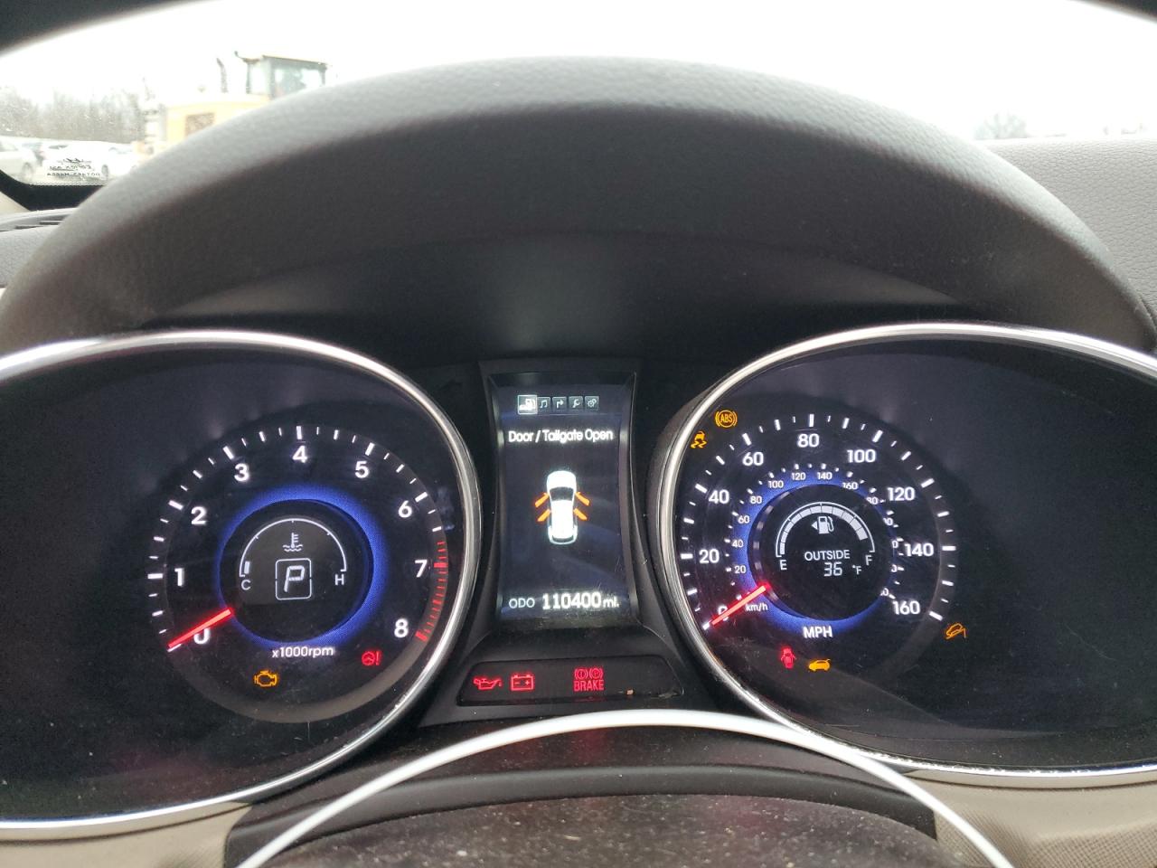 2014 Hyundai Santa Fe - Image 9