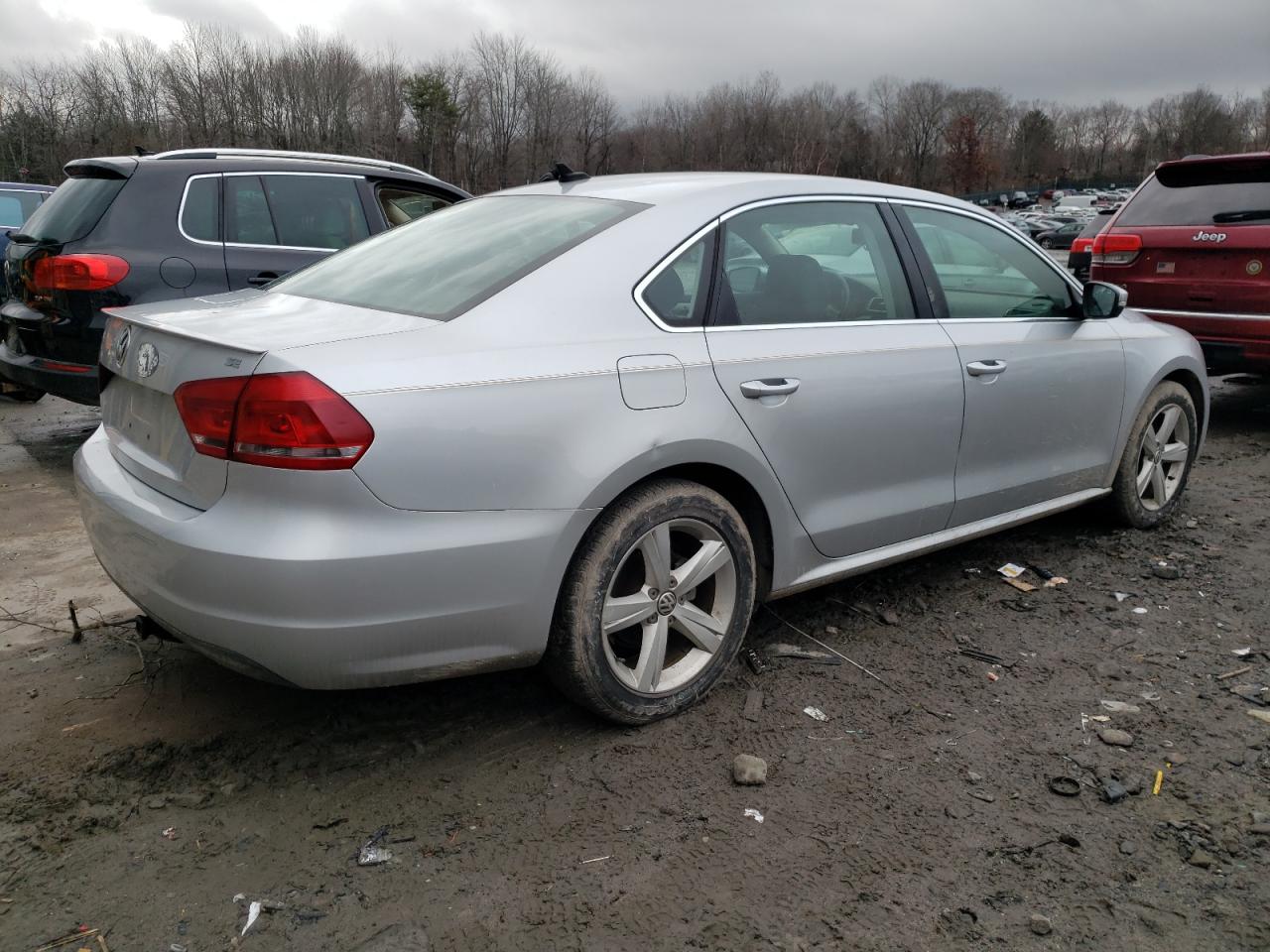 VIN 1VWBP7A31DC046475 2013 VOLKSWAGEN PASSAT no.3