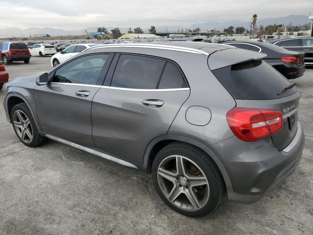 2015 Mercedes-Benz GLA-klasse - Image 2
