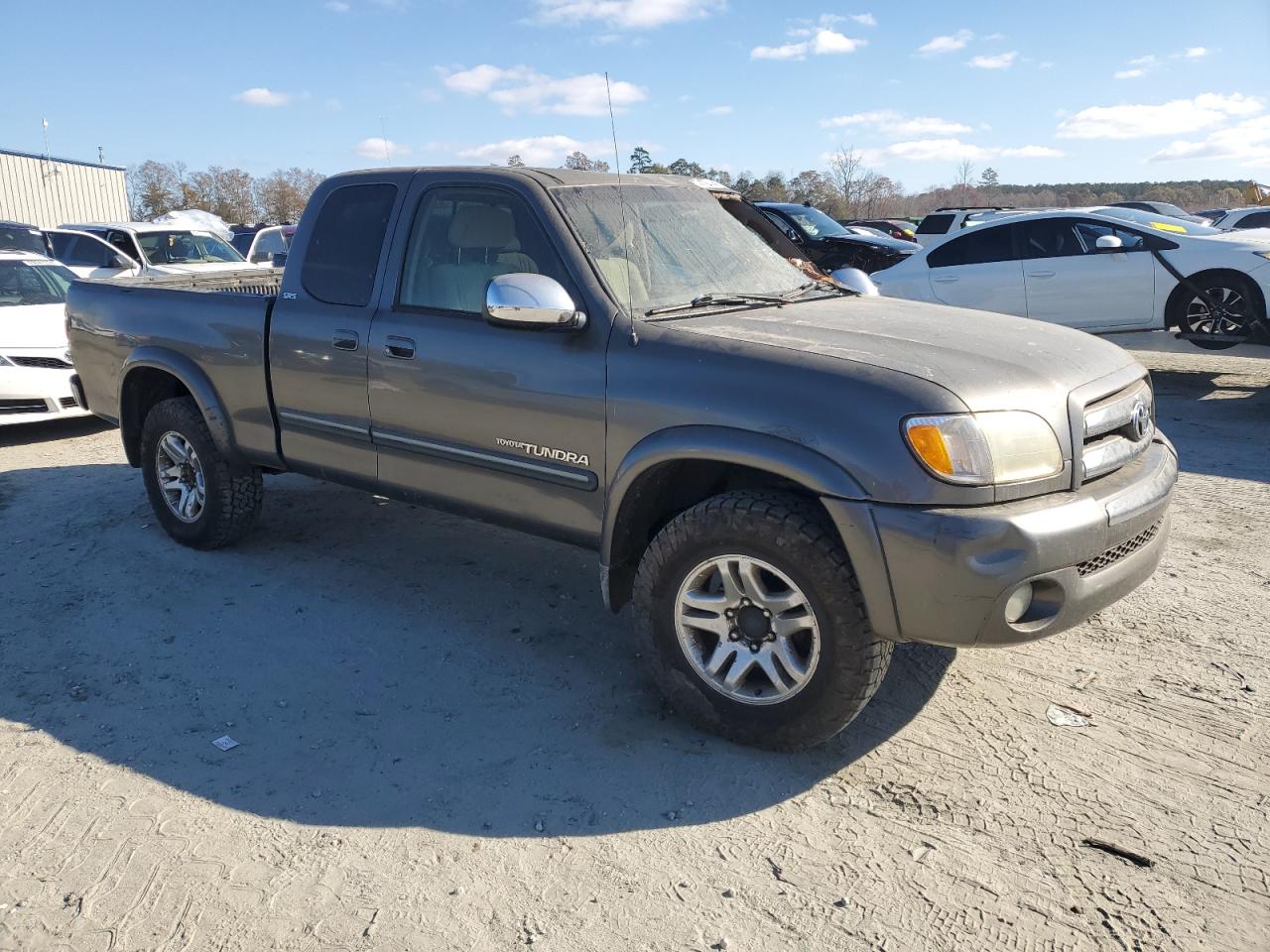 2004 Toyota Tundra - Image 4