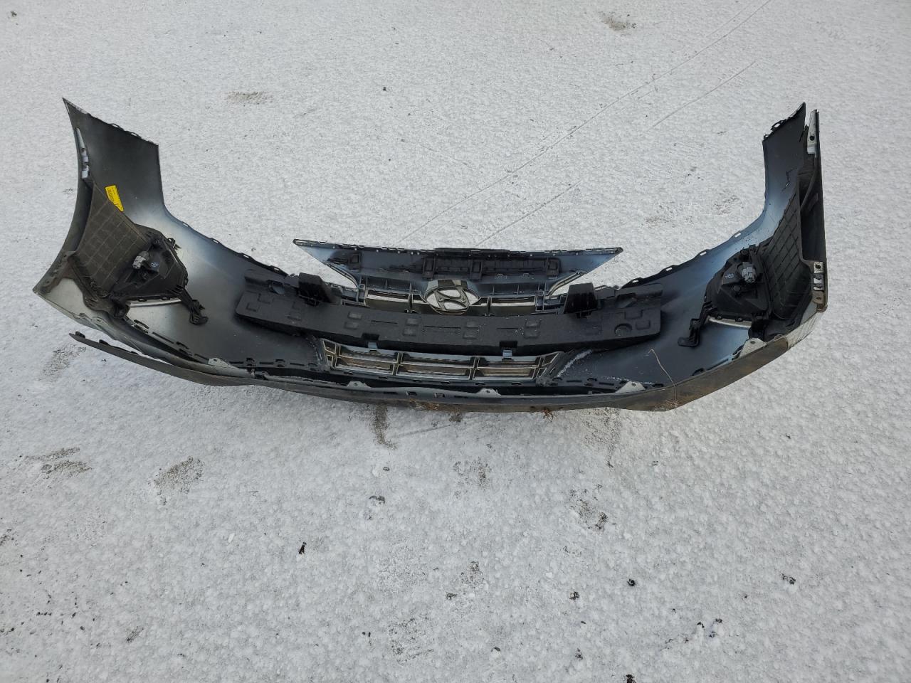 2020 Hyundai Elantra - Image 12