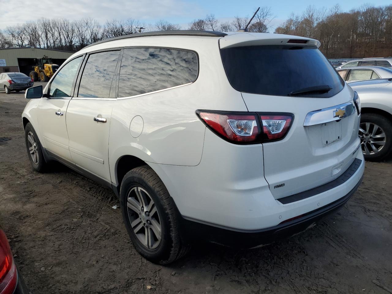 VIN 1GNKVHKD6FJ208029 2015 CHEVROLET TRAVERSE no.2