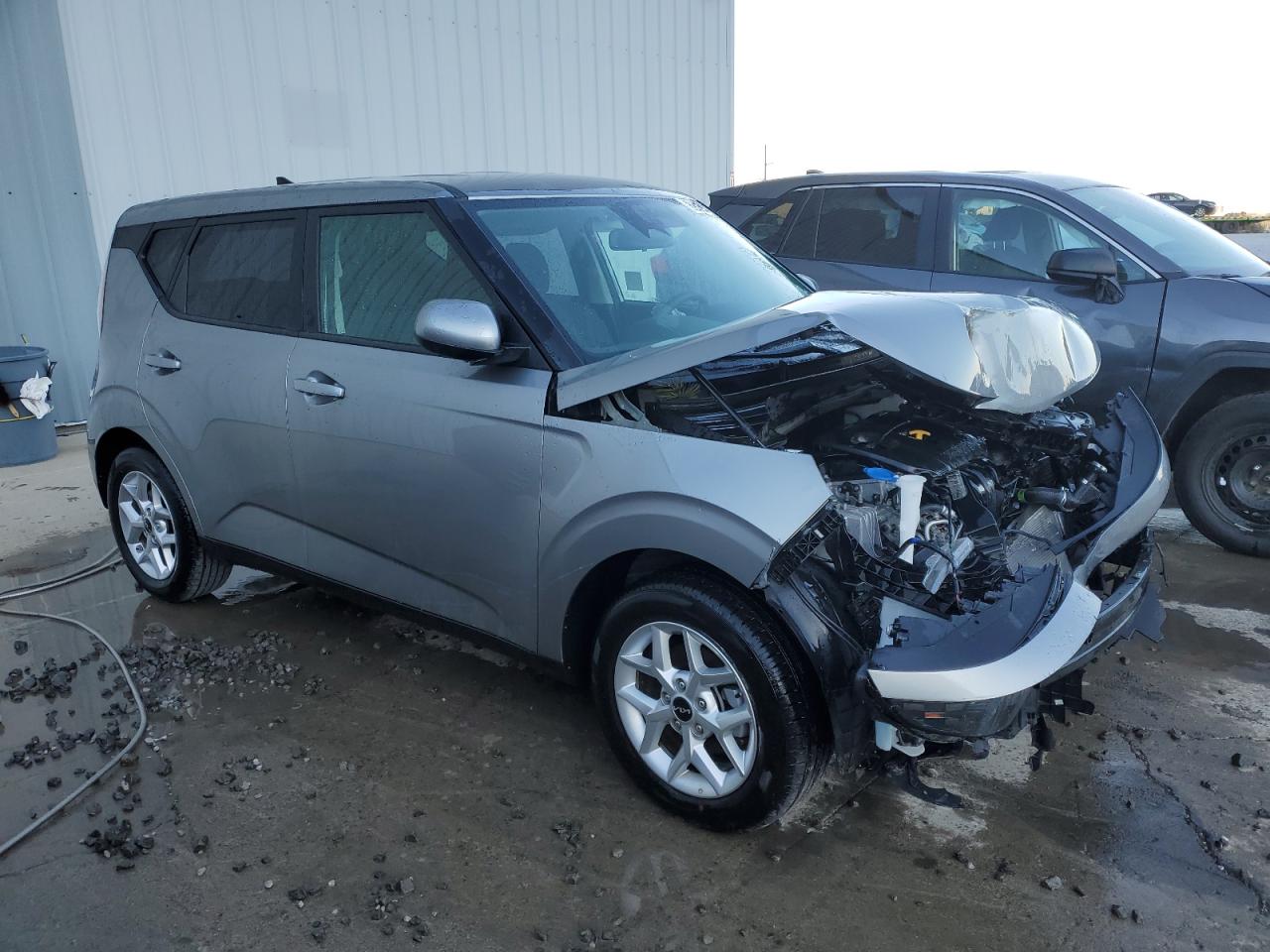 VIN KNDJ23AU0R7239991 2024 KIA SOUL no.4