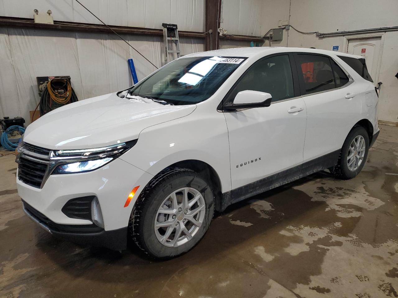 2023 Chevrolet Equinox - Image 1