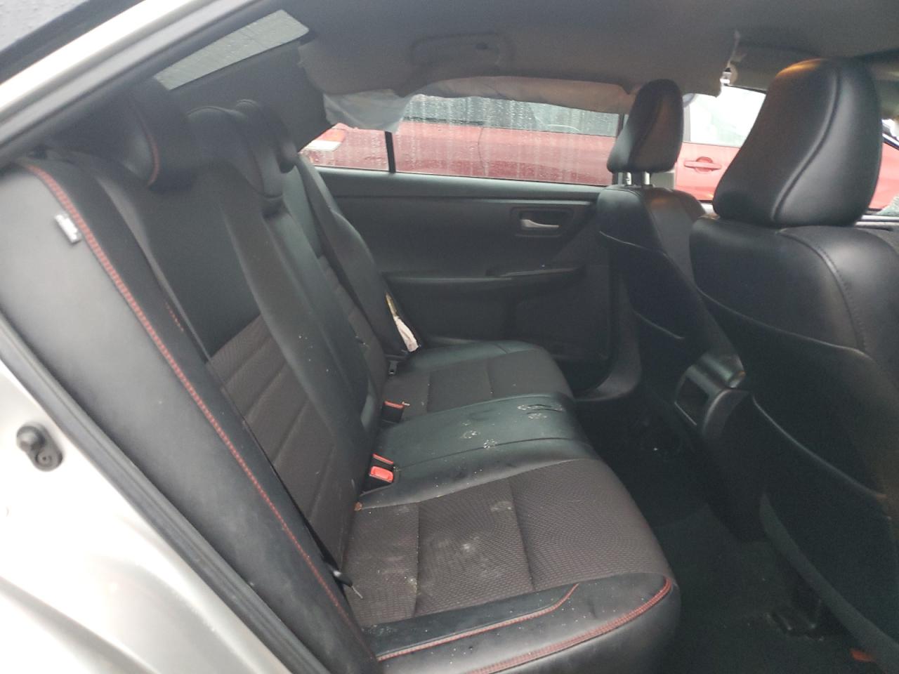 2016 Toyota Camry - Image 10