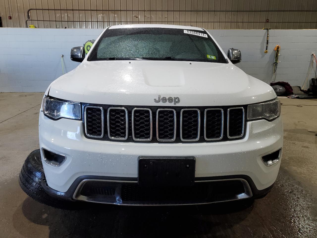 2018 Jeep Grand Cherokee - Image 5