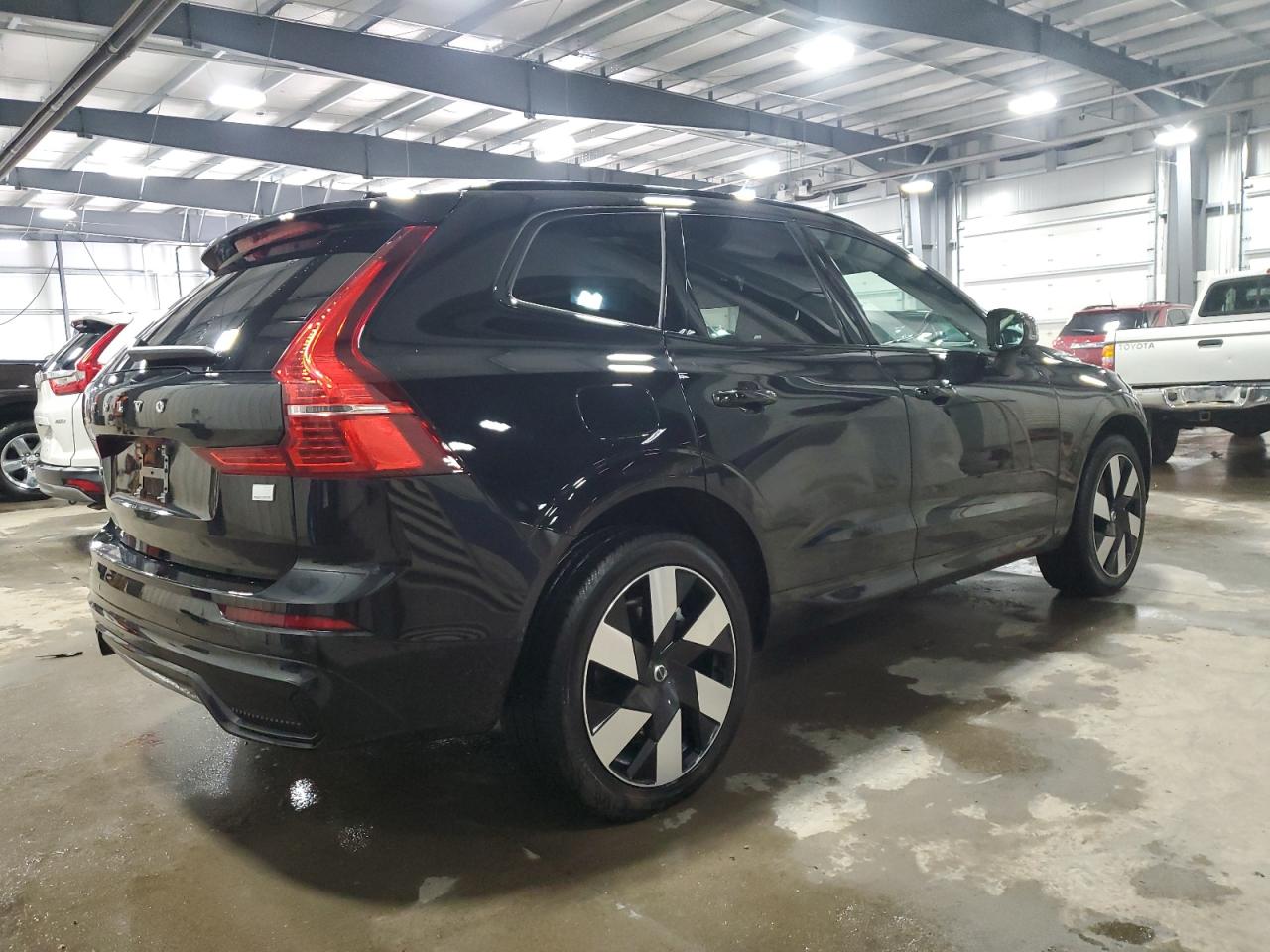 VIN YV4H60DL1R1834790 2024 VOLVO XC60 PLUS no.3