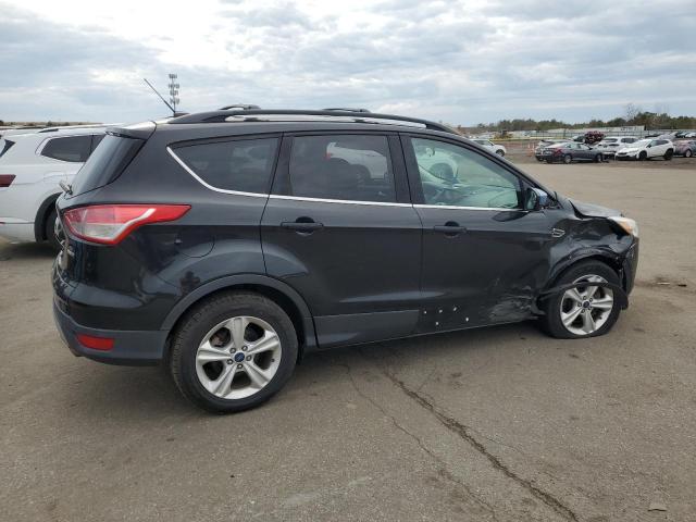  FORD ESCAPE 2015 Czarny