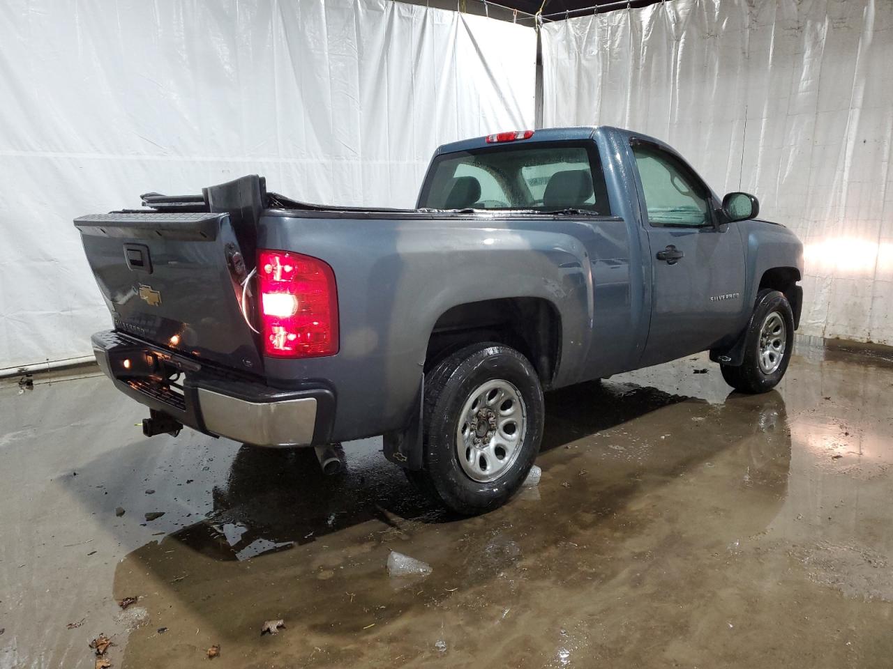 2010 Chevrolet Silverado - Image 3