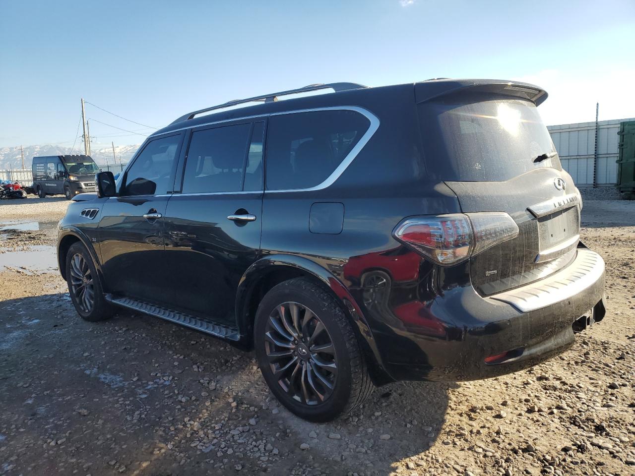 VIN JN8AZ2NE8H9153814 2017 INFINITI QX80 no.2