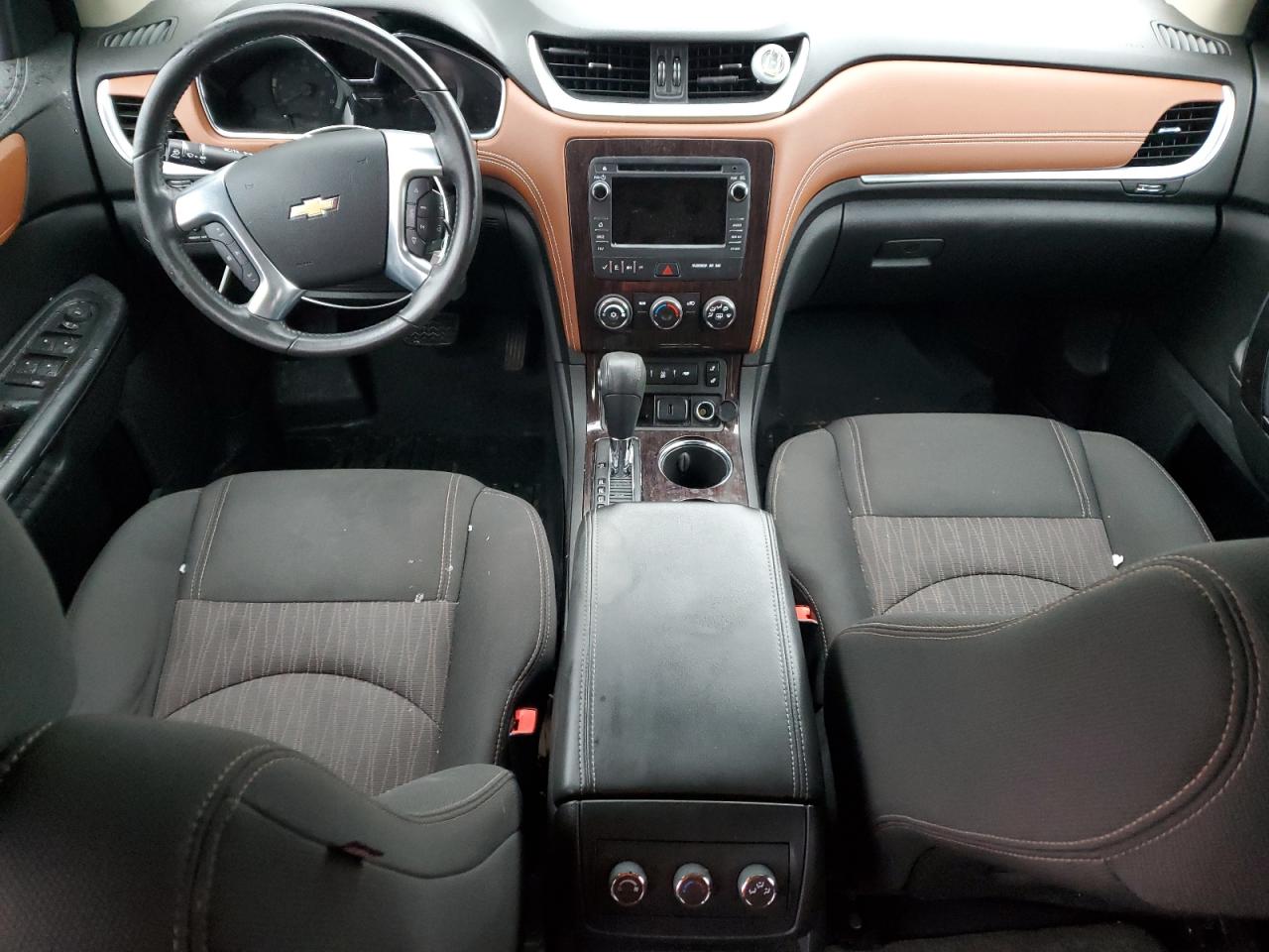 2017 Chevrolet Traverse - Image 8