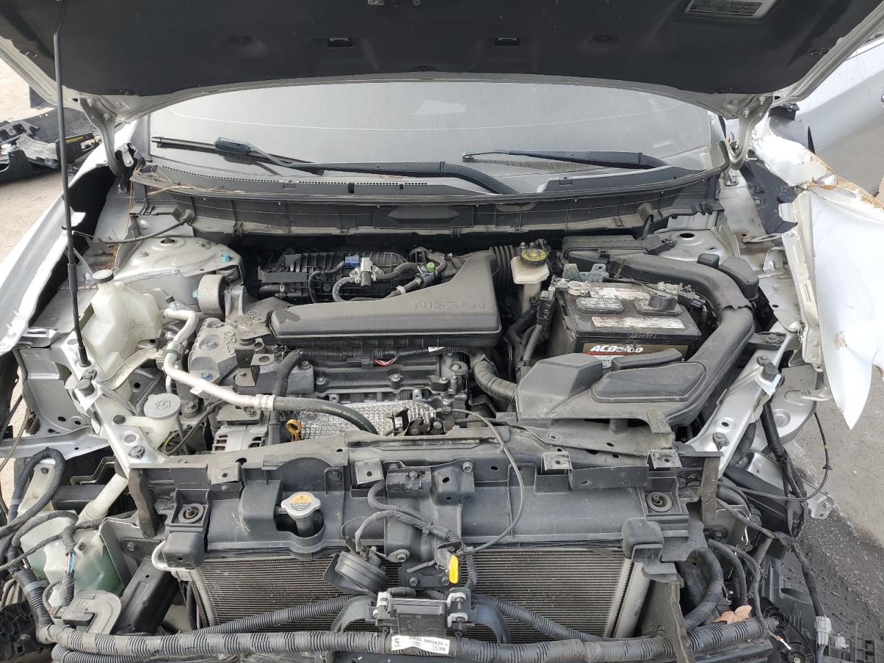 2017 Nissan Rogue - Image 12