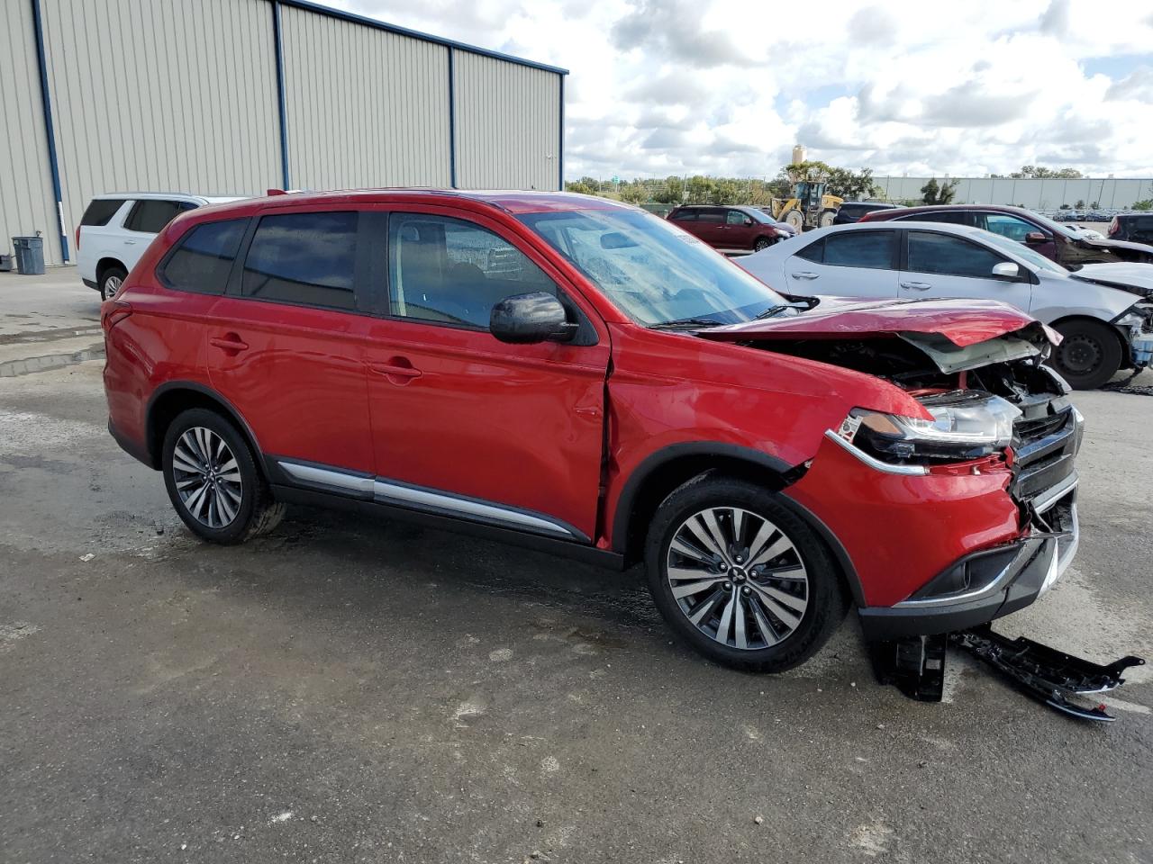 2020 Mitsubishi Outlander - Image 4
