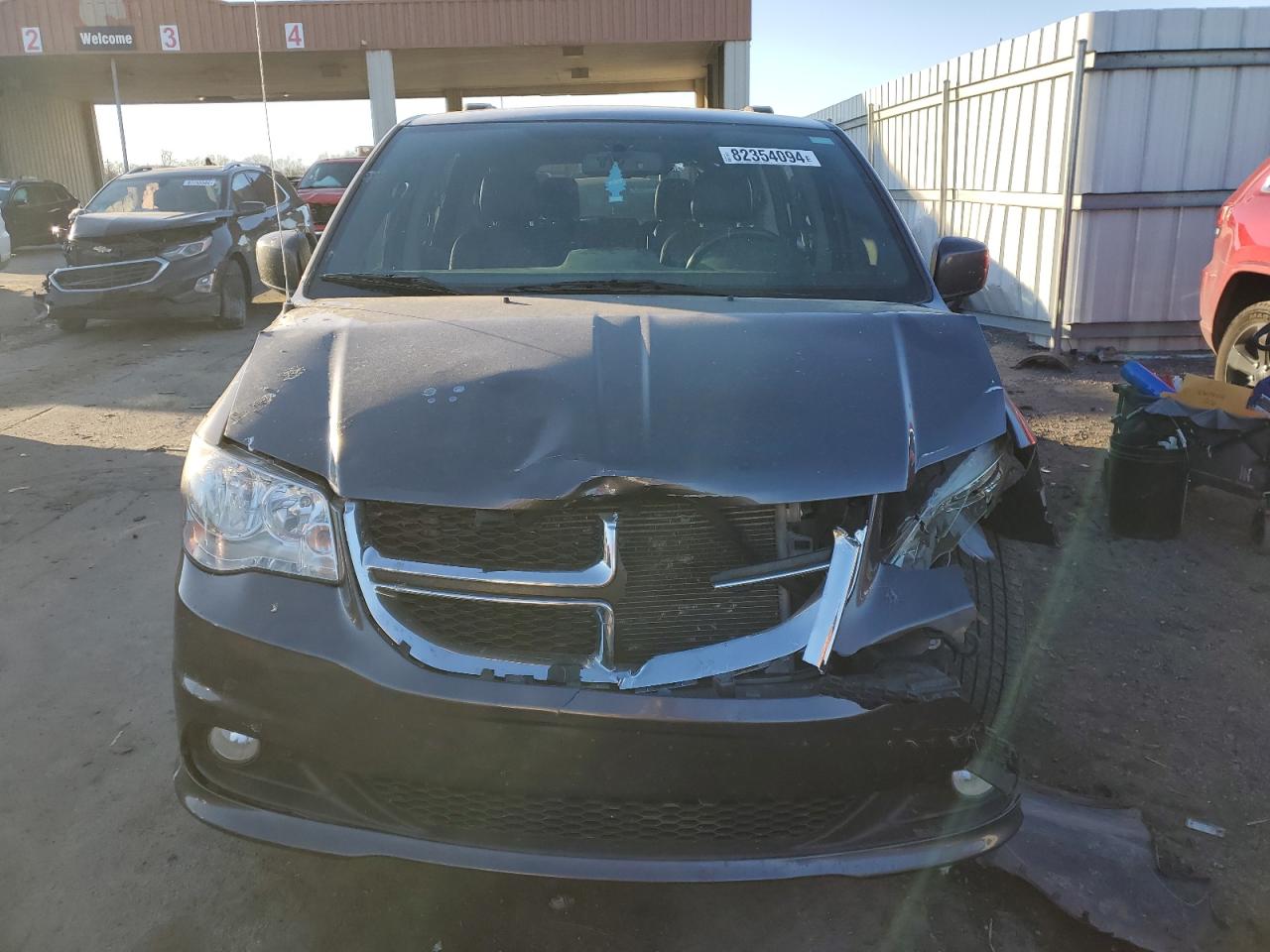 VIN 2C4RDGCG9HR561862 2017 DODGE CARAVAN no.5