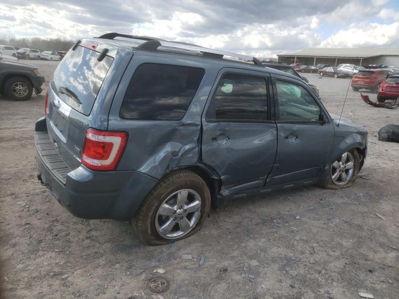 2011 Ford Escape - Image 3