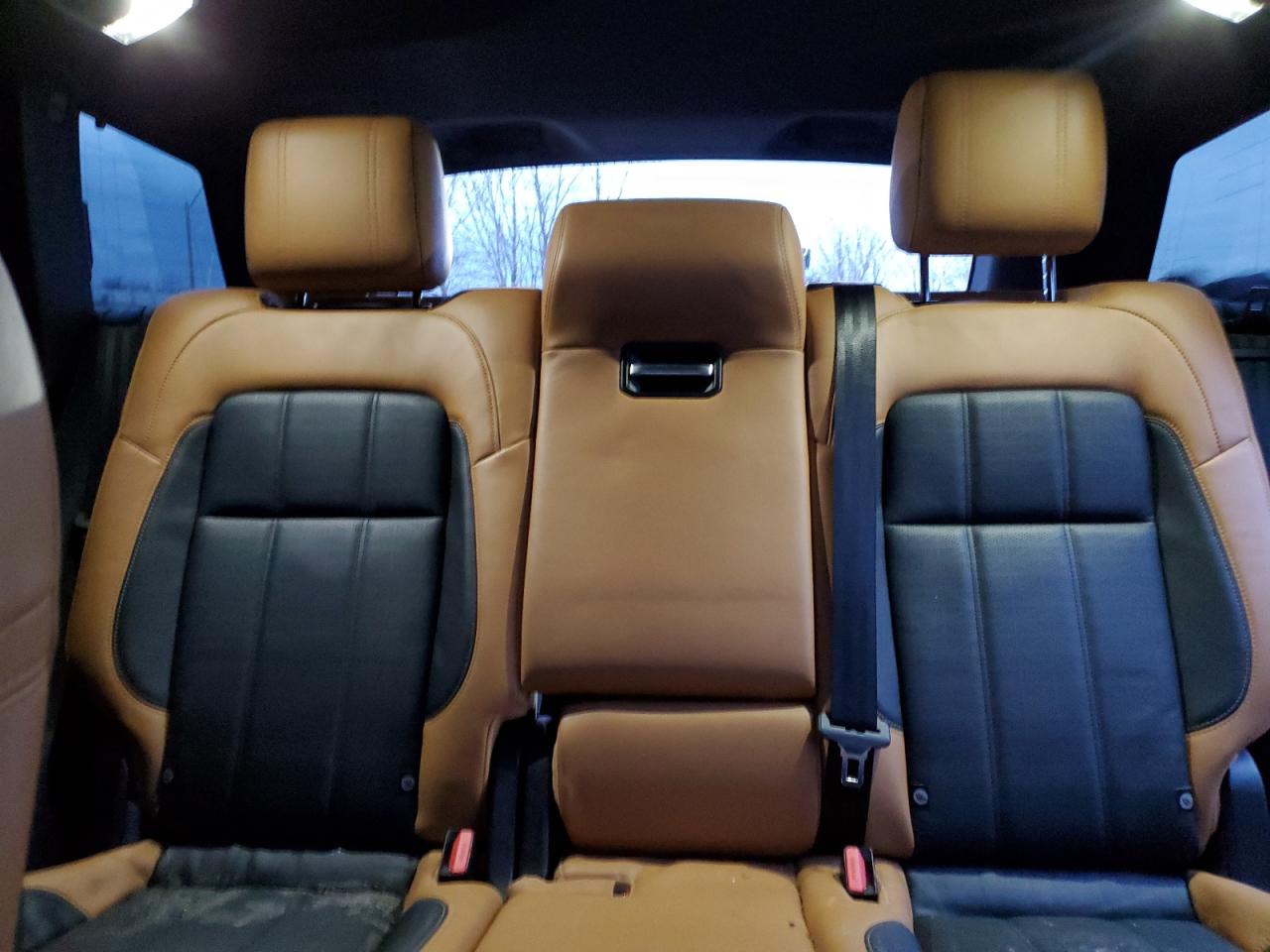 2018 Land Rover Range Rover - Image 10