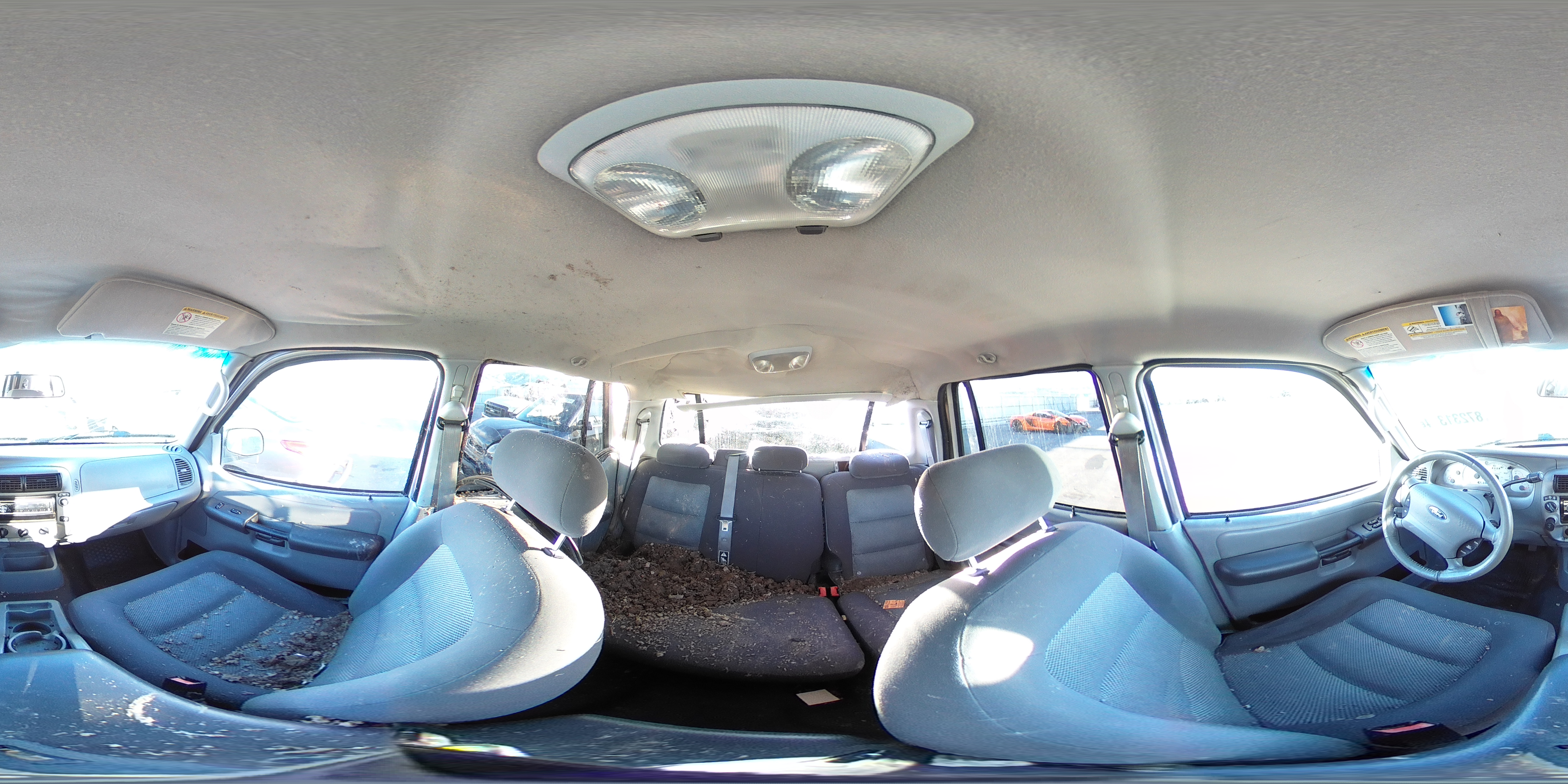 2003 Ford Explorer - Image 12