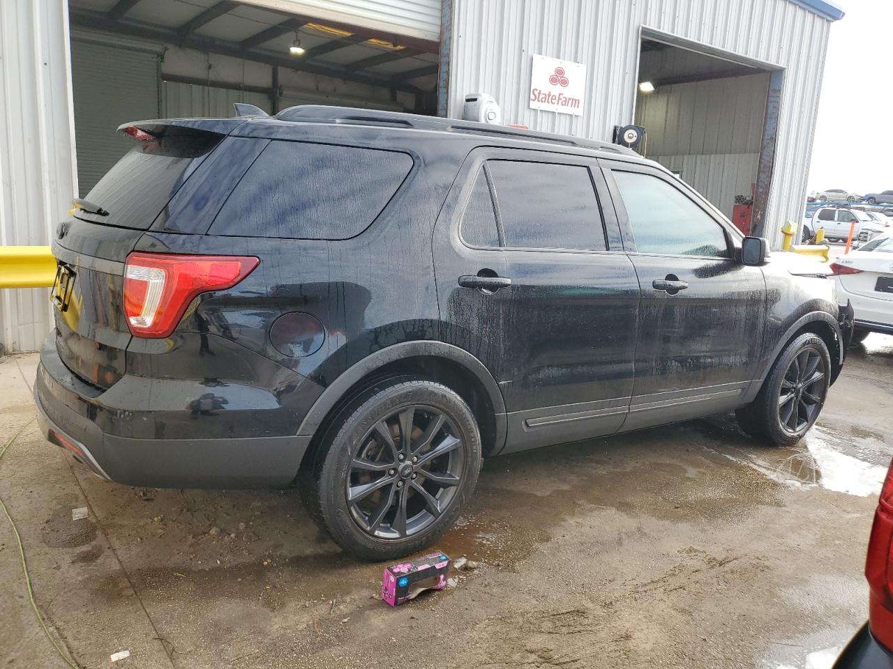 2017 Ford Explorer - Image 3