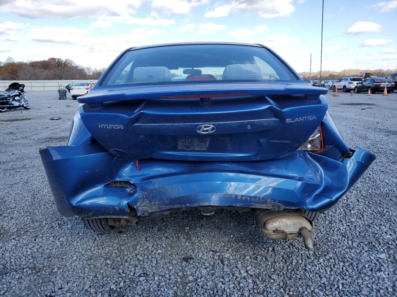 2005 Hyundai Elantra - Image 6