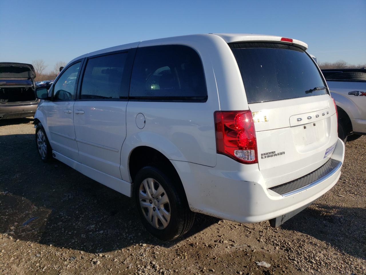 VIN 2C4RDGBG9GR124055 2016 DODGE CARAVAN no.2