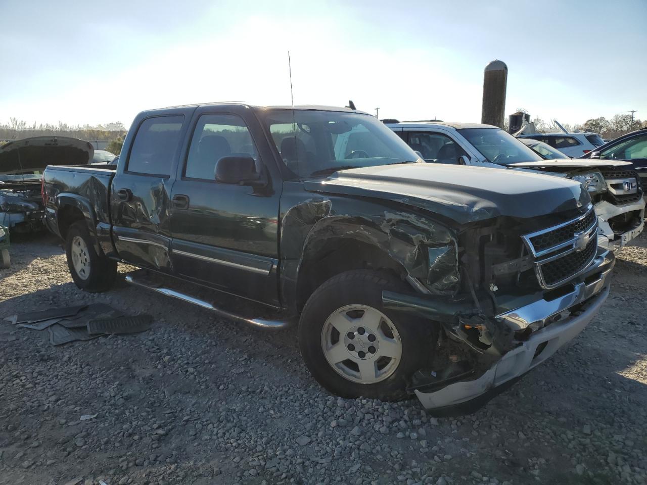 2006 Chevrolet Silverado - Image 4