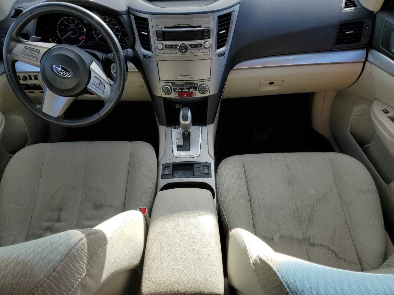 2011 Subaru Outback - Image 8