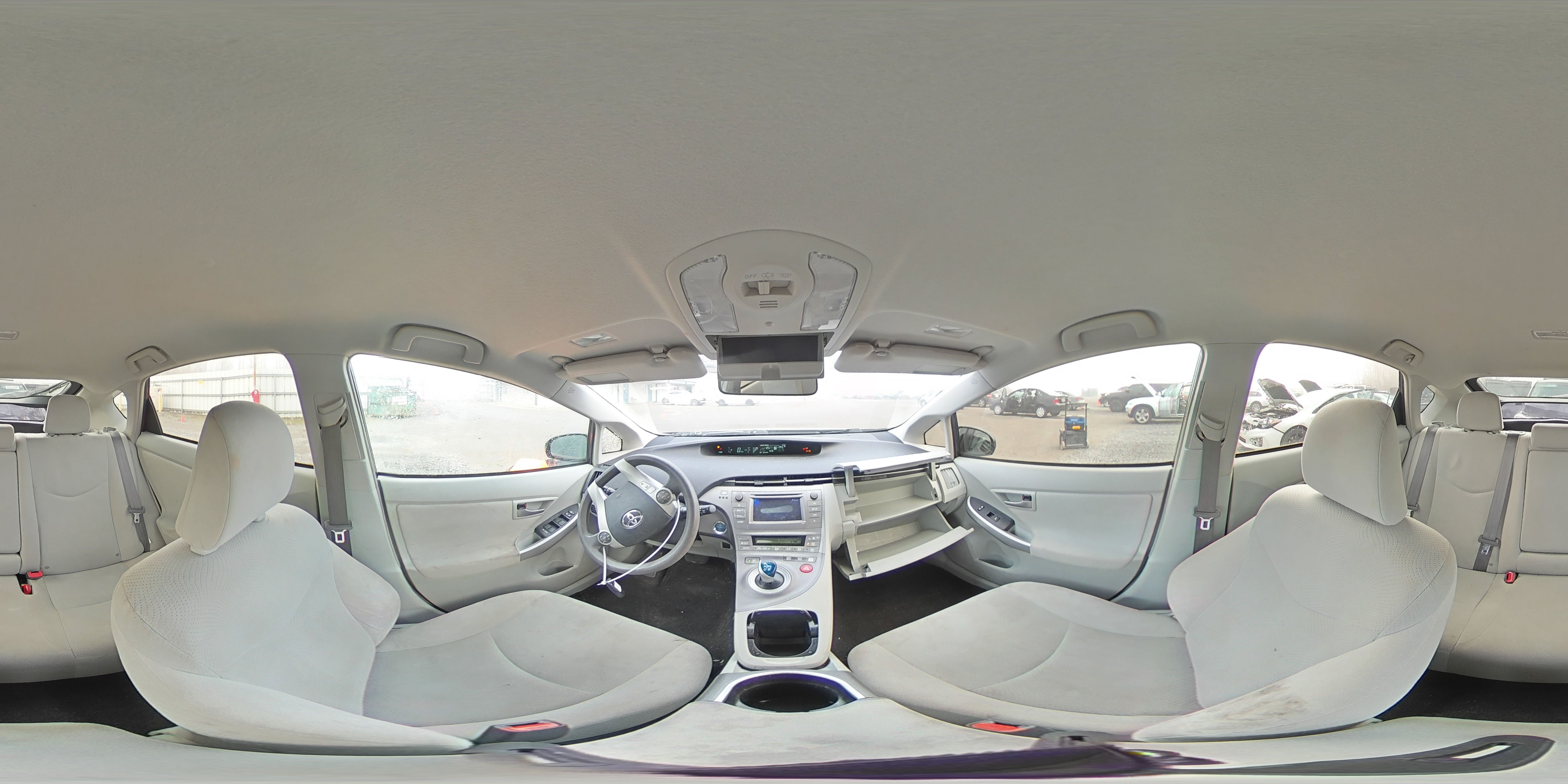 2014 Toyota Prius - Image 13