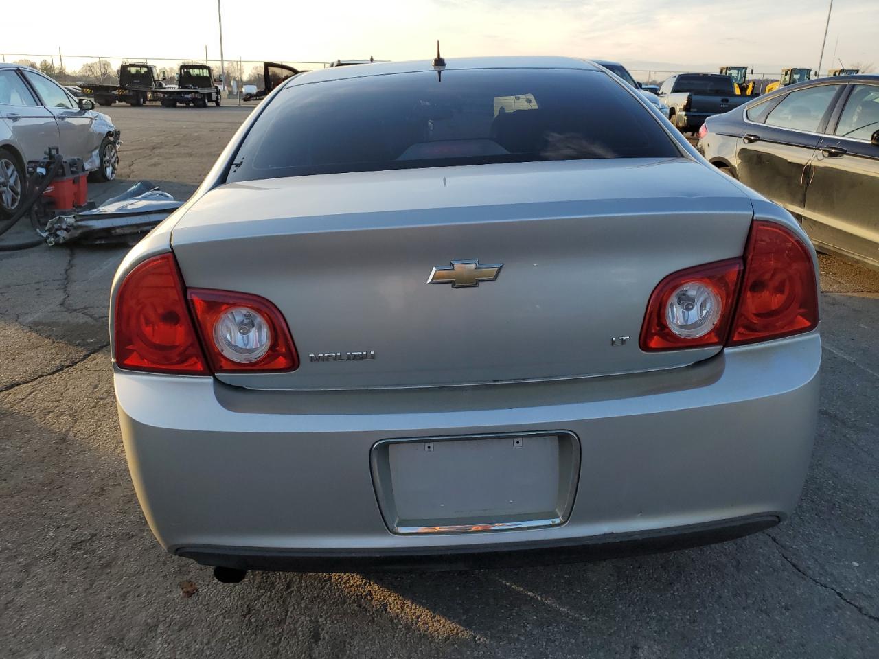 2008 Chevrolet Malibu - Image 6