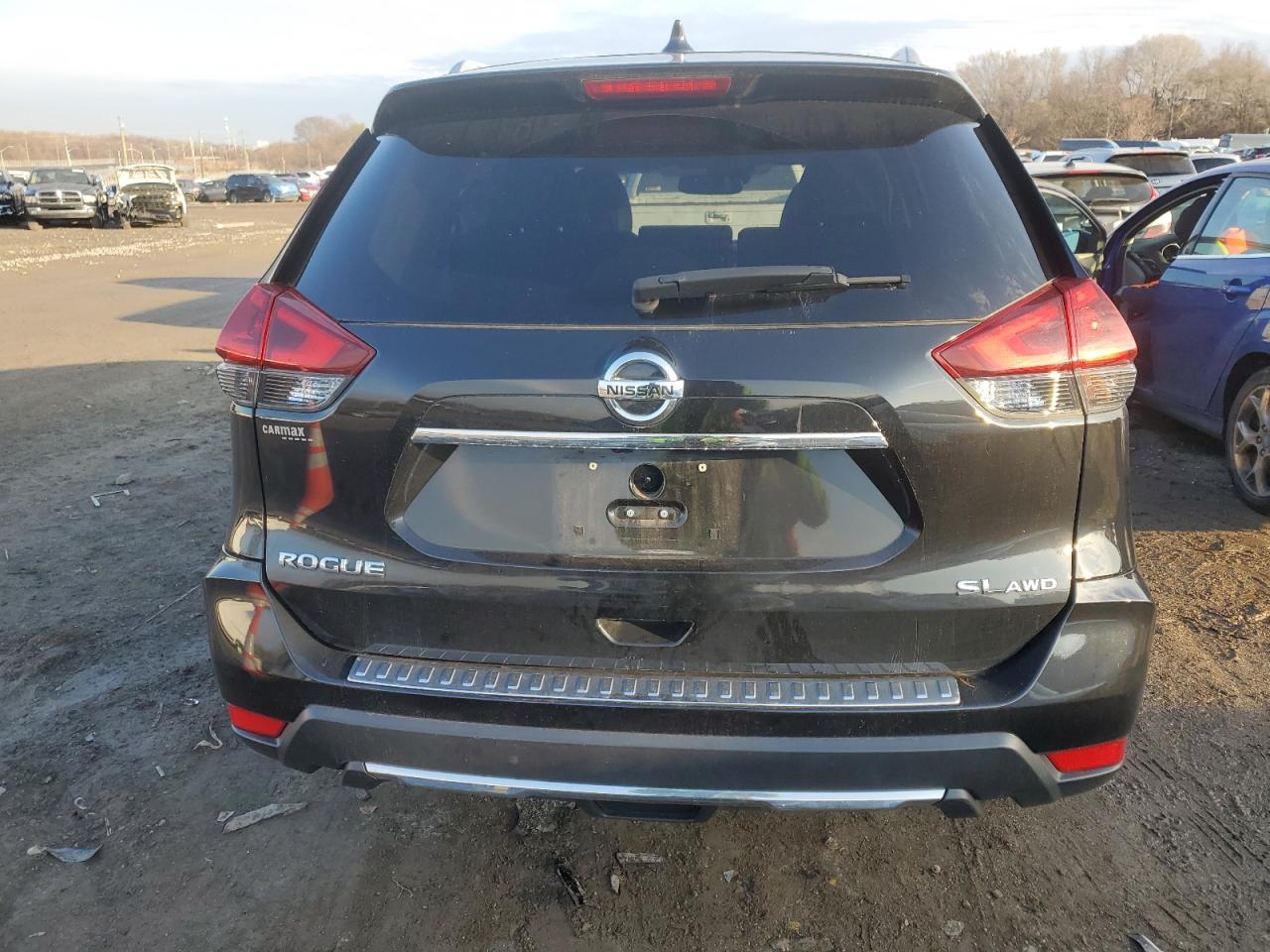 2018 Nissan Rogue S VIN: JN8AT2MV0JW300802 Lot: 86338344