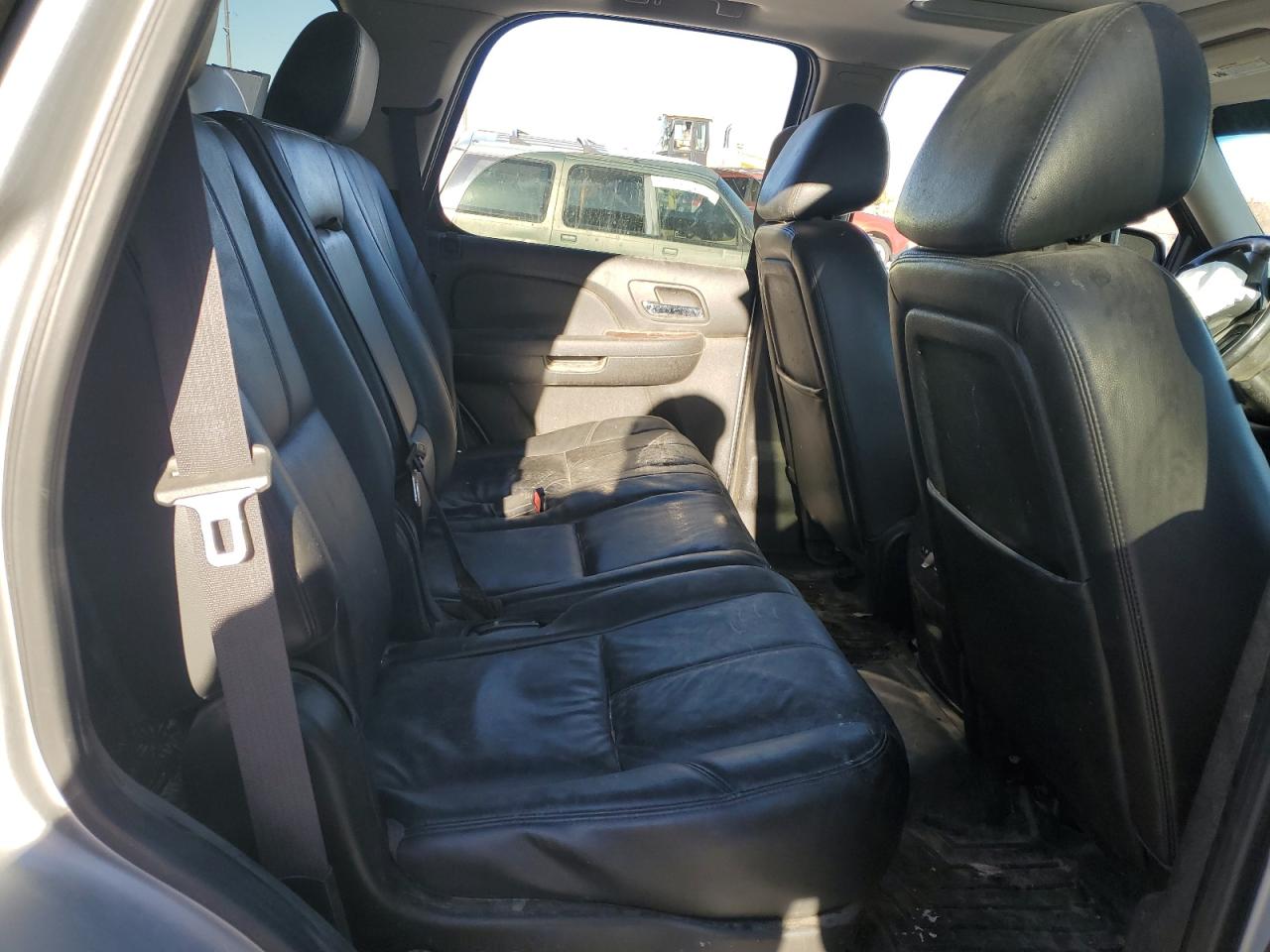 2012 Chevrolet Tahoe - Image 11