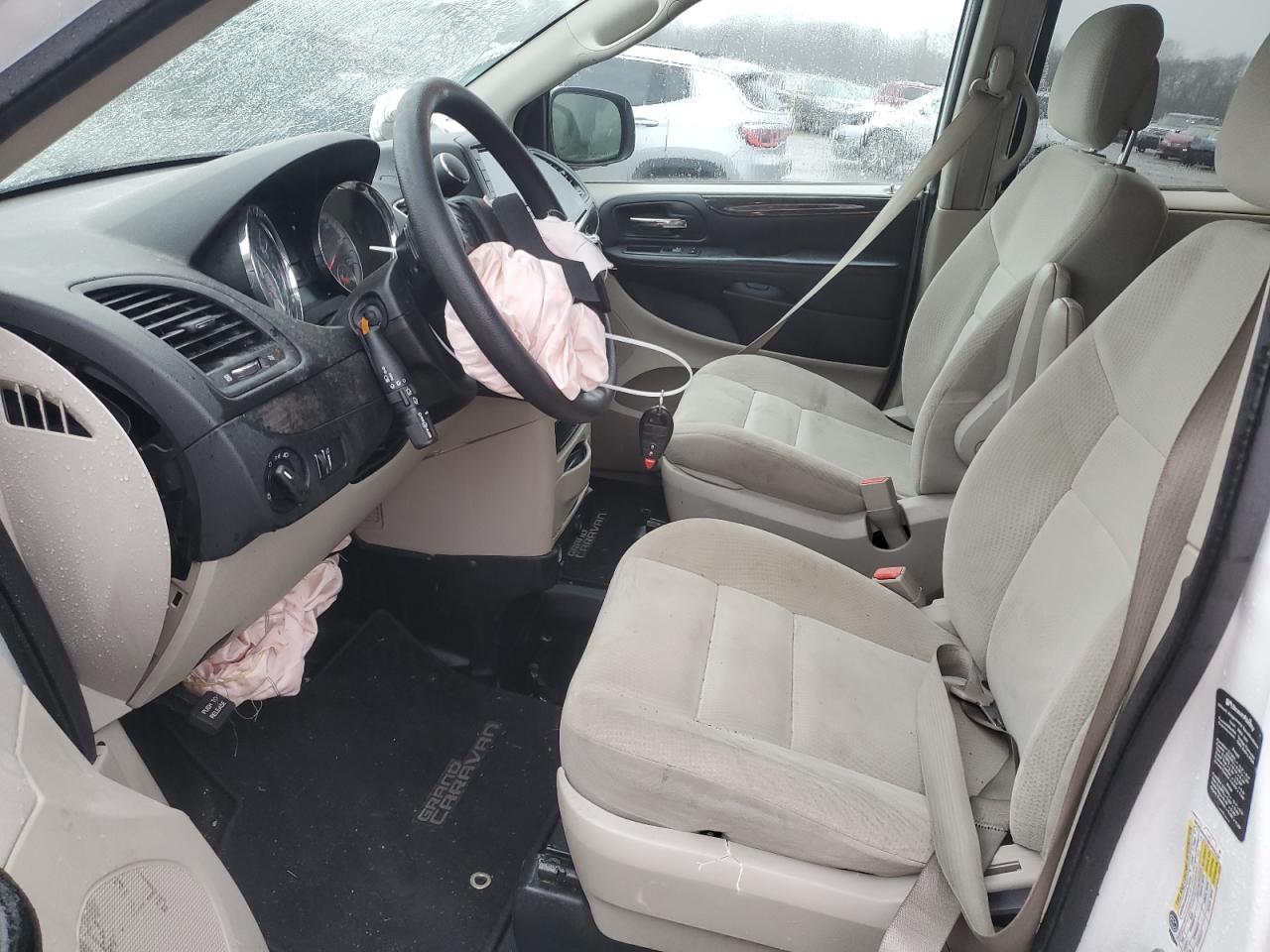 2017 Dodge Caravan - Image 7