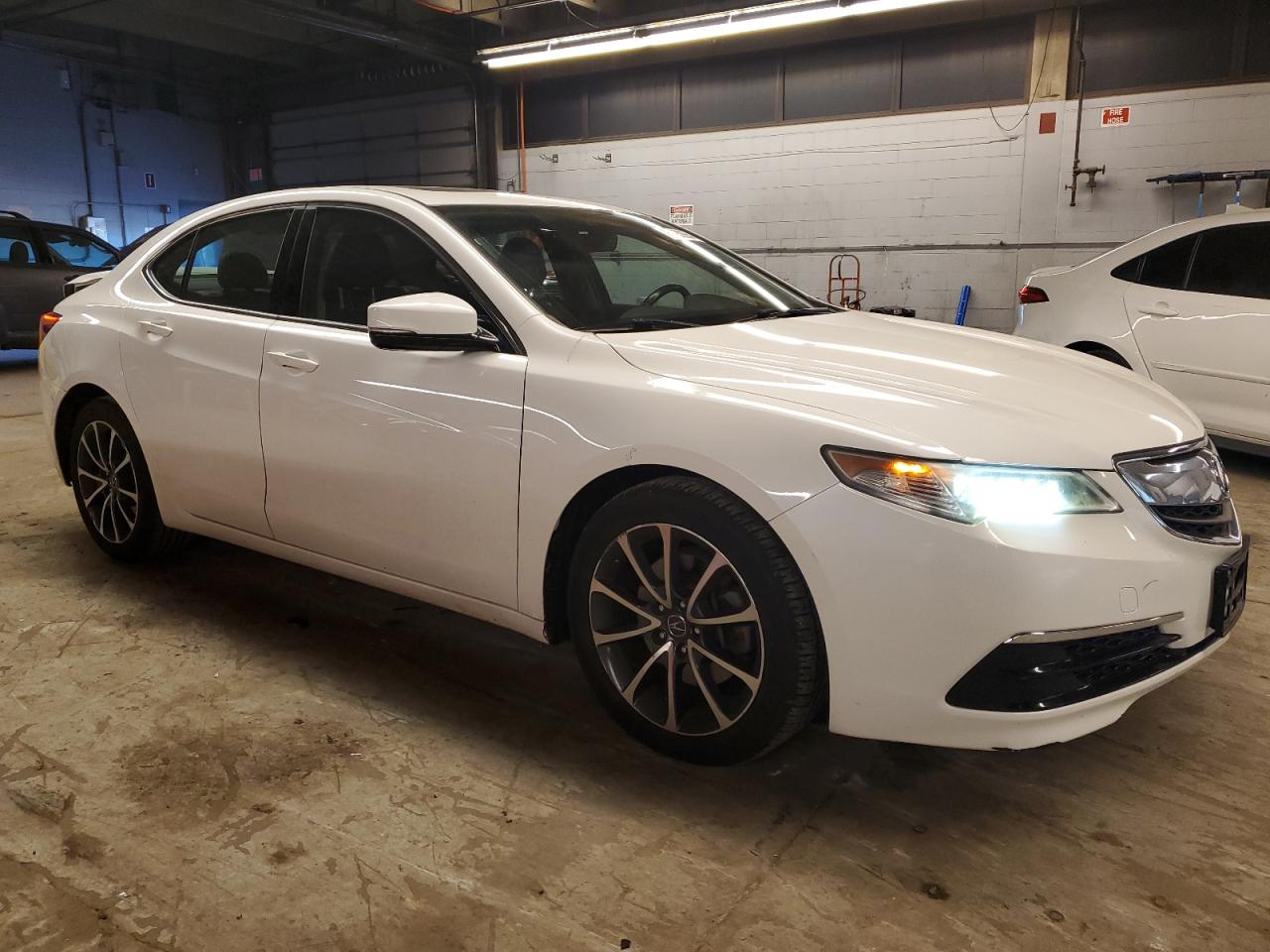 VIN 19UUB2F54FA000730 2015 ACURA TLX no.4